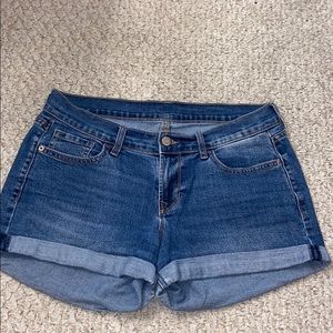 Medium wash old navy shorts